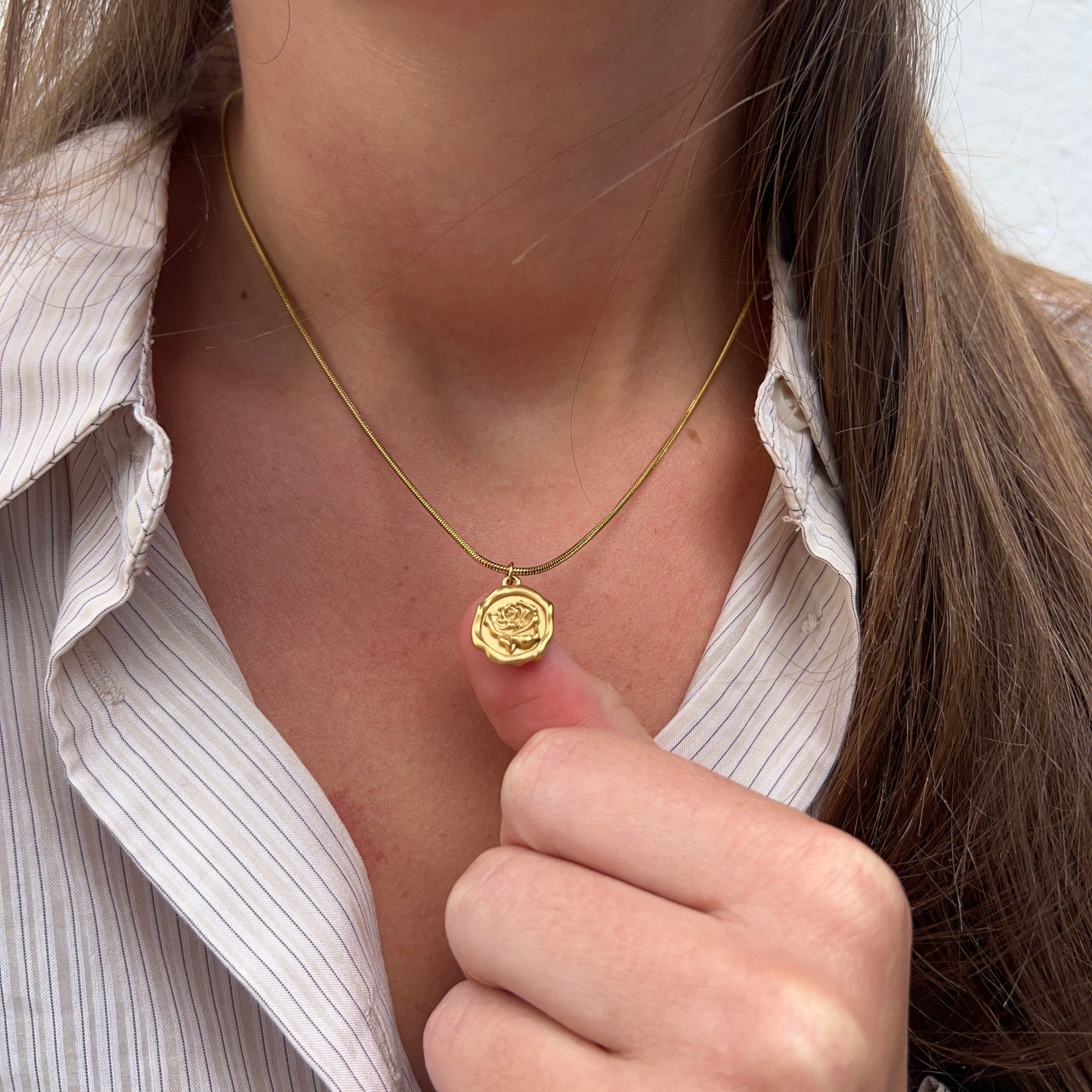 Collier Rosa