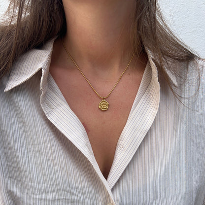 Collier Rosa